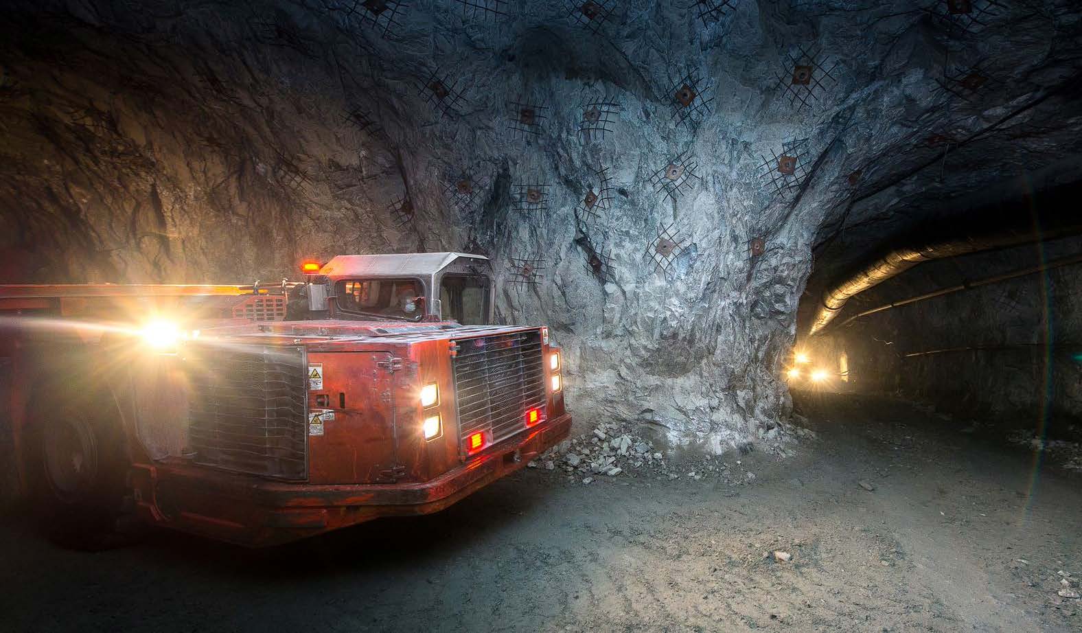 Underground mining operation — AZROC team